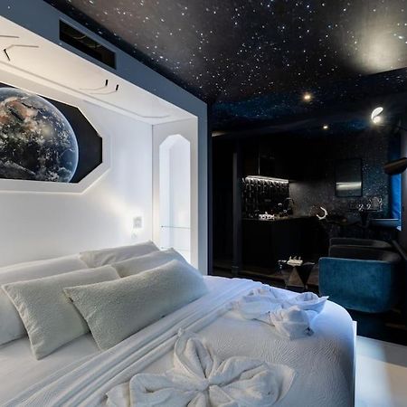 Galaxy La Tete Dans Les Etoiles Apartment Riom Exterior foto