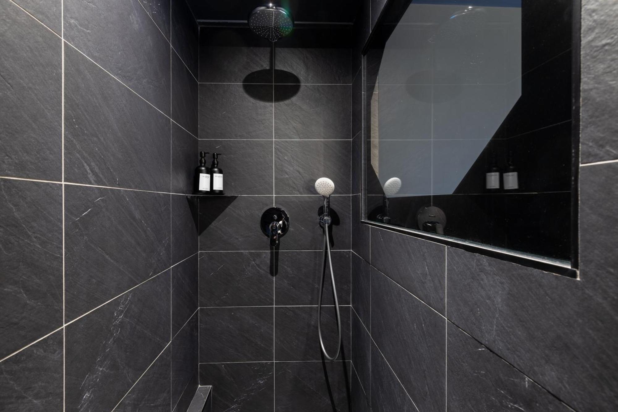 Galaxy La Tete Dans Les Etoiles Apartment Riom Exterior foto
