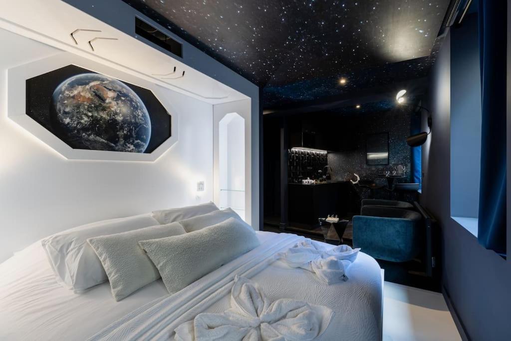 Galaxy La Tete Dans Les Etoiles Apartment Riom Exterior foto